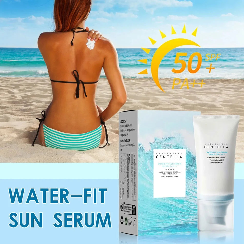 Protégez votre peau avec l'excellence de la Crème Solaire à la Centella SPF 50+, un soin coréen innovant conçu pour offrir une protection maximale contre les rayons UVA et UVB tout en hydratant profondément. Enrichie en Centella Asiatica, cette crème apai